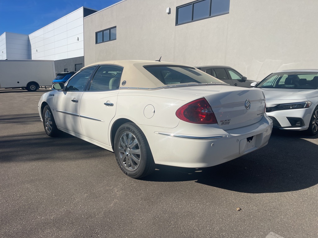 Used 2008 Buick LaCrosse CXL with VIN 2G4WD582681197544 for sale in Racine, WI