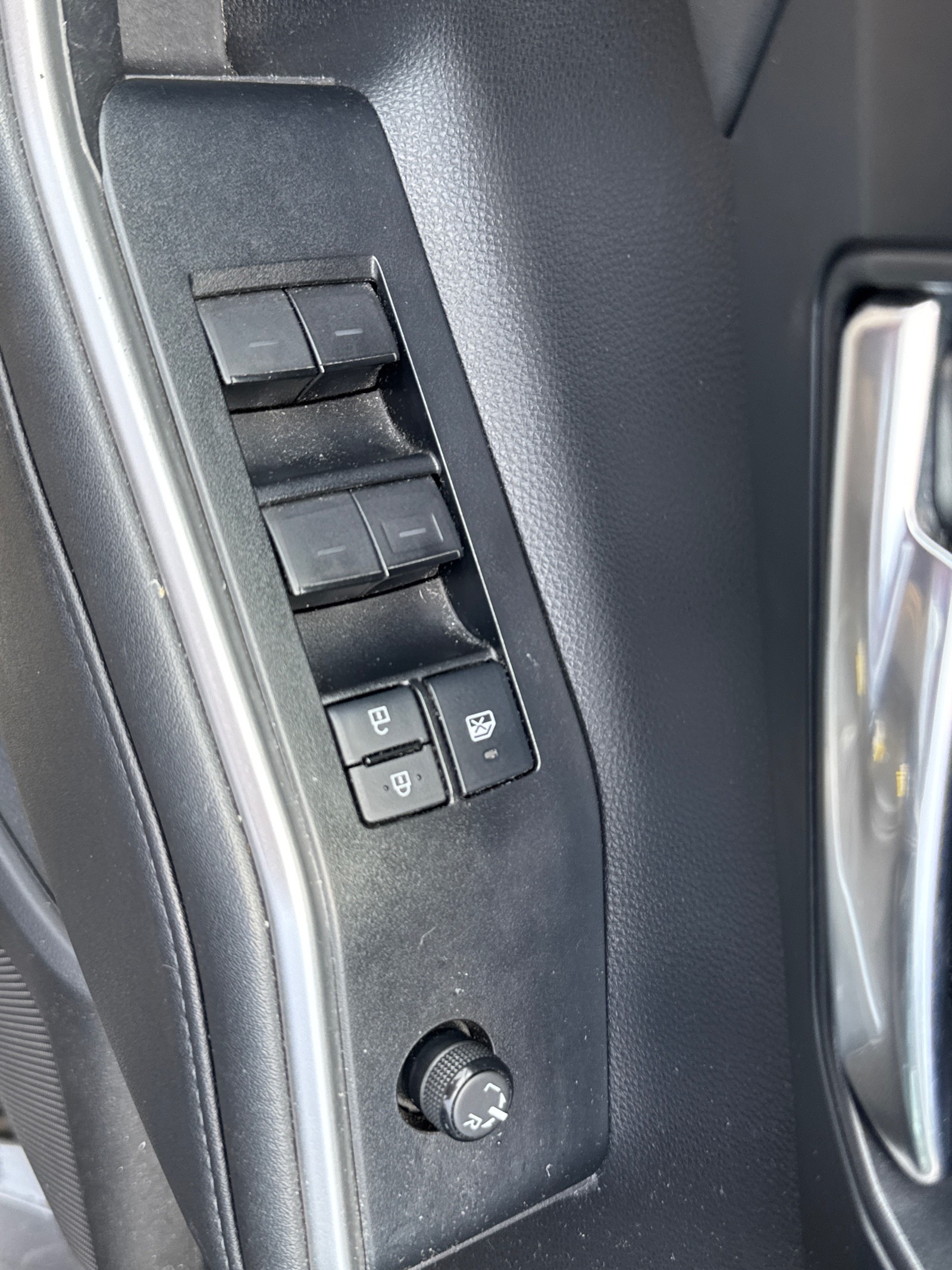 2021 Toyota Highlander XLE photo 29