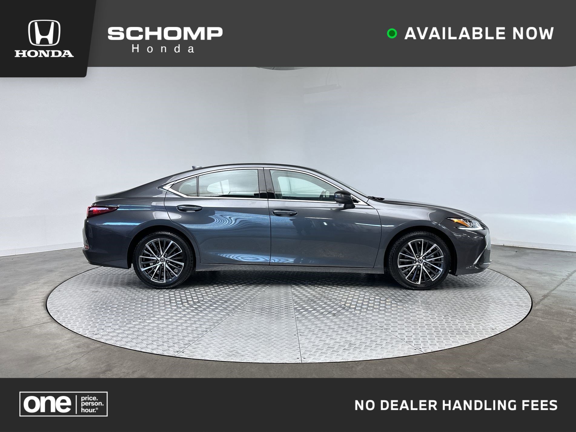 2022 Lexus ES 350's photo