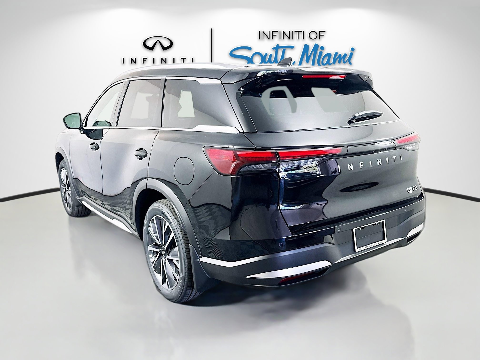 2026 Infiniti QX60 Luxe photo 4