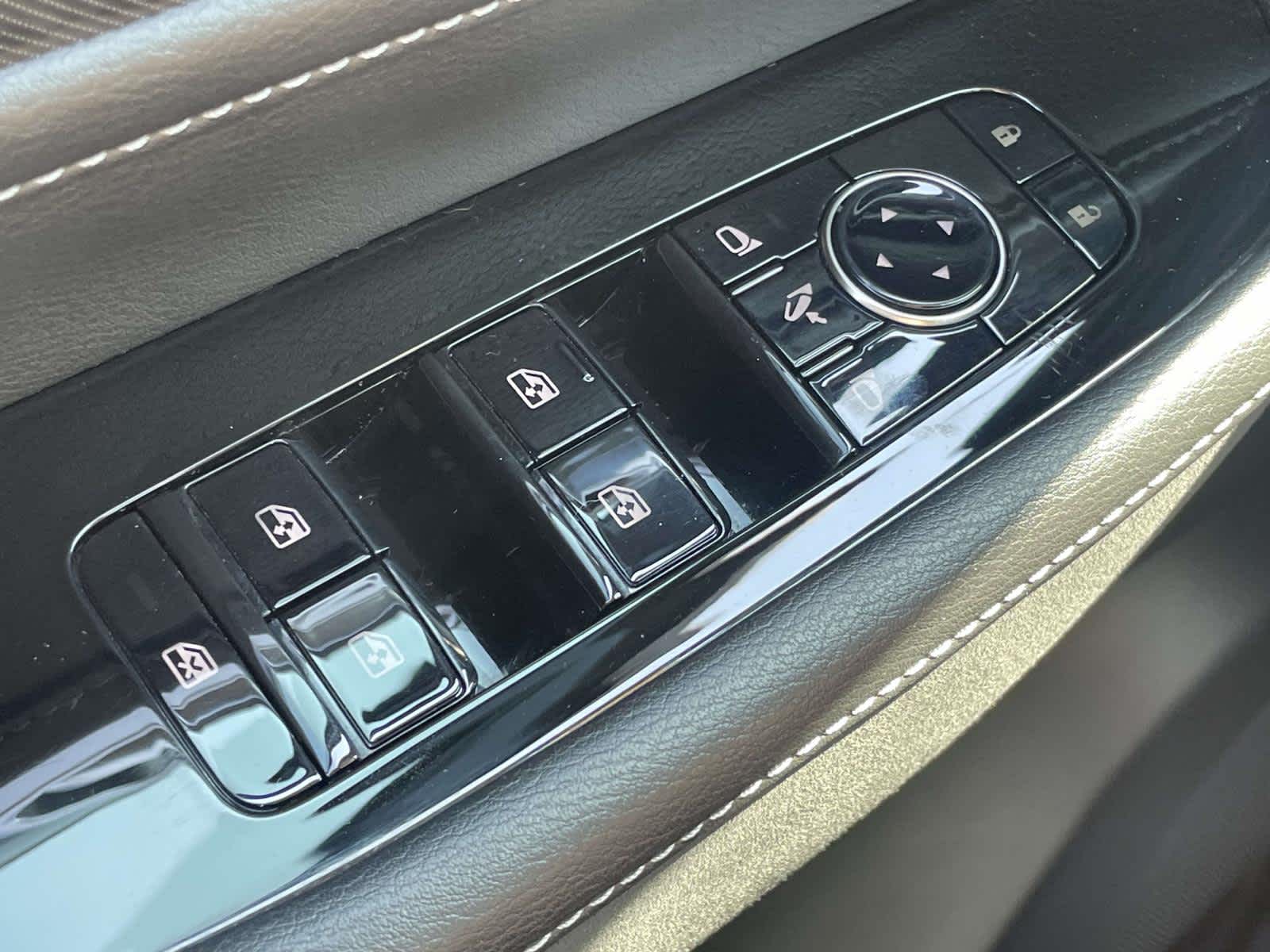 2025 Infiniti QX80 Luxe photo 24