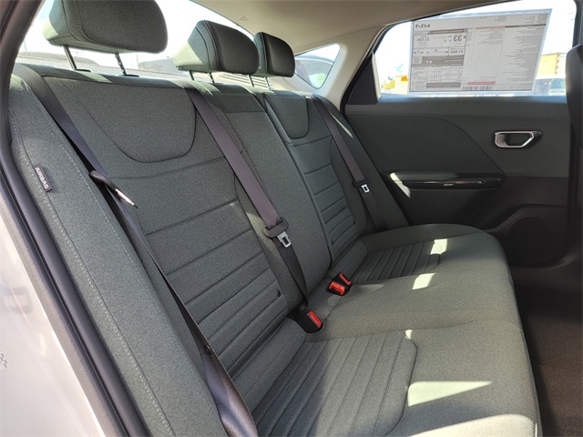 2025 Kia K4 EX photo 17