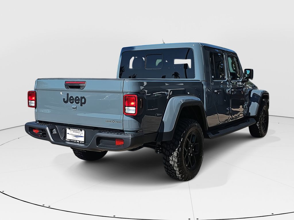 2025 Jeep Gladiator Willys photo 3
