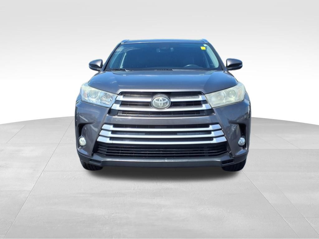 Used 2017 Toyota Highlander XLE with VIN 5TDKZRFH0HS517713 for sale in Sanford, NC