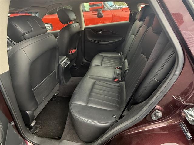 2017 Infiniti QX50 Base photo 3
