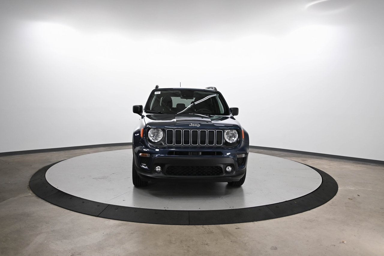 2022 Jeep Renegade Latitude photo 2