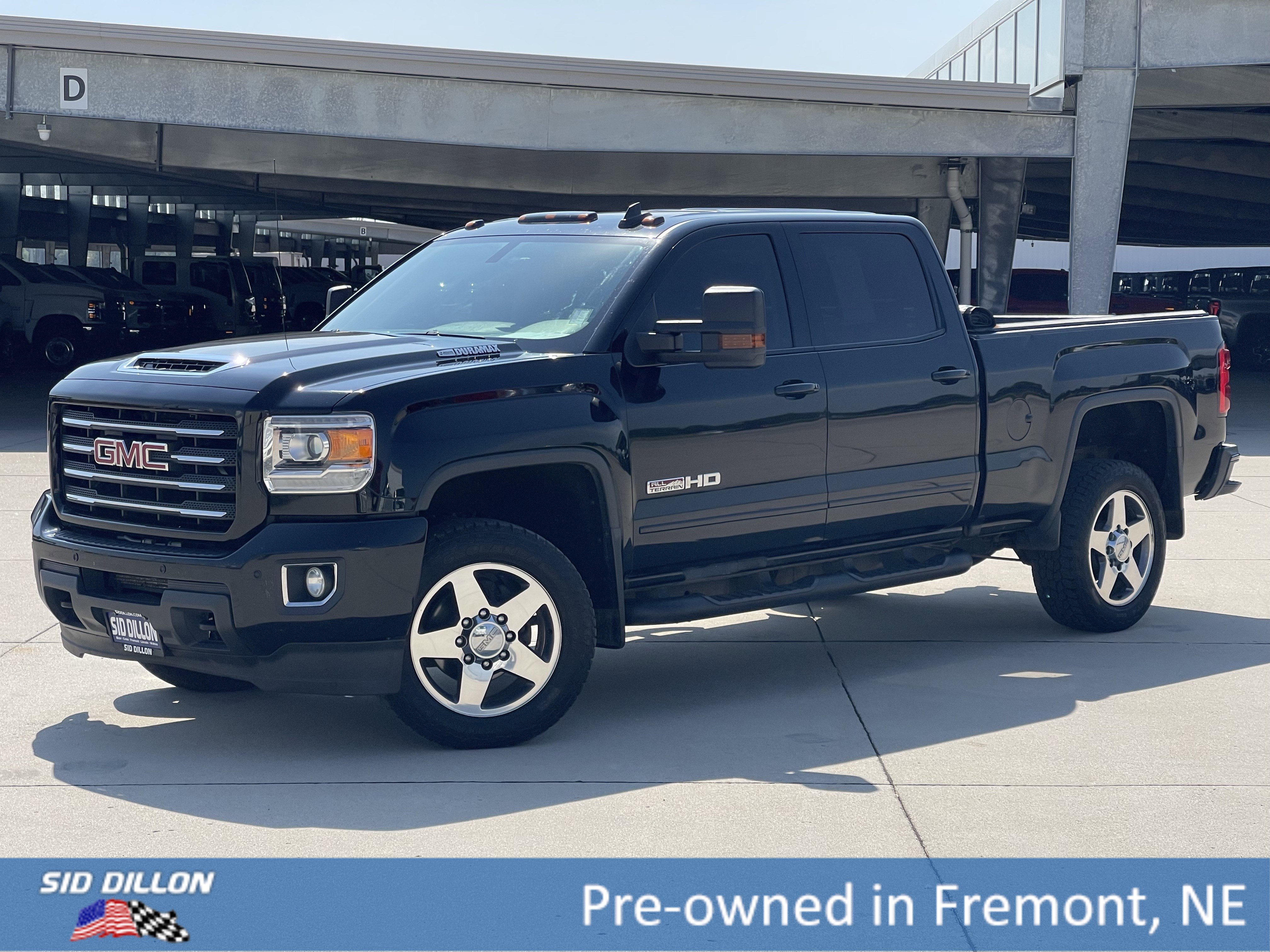2019 GMC Sierra 2500HD SLT's photo