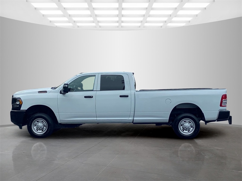 2024 Ram 2500 Tradesman photo 2
