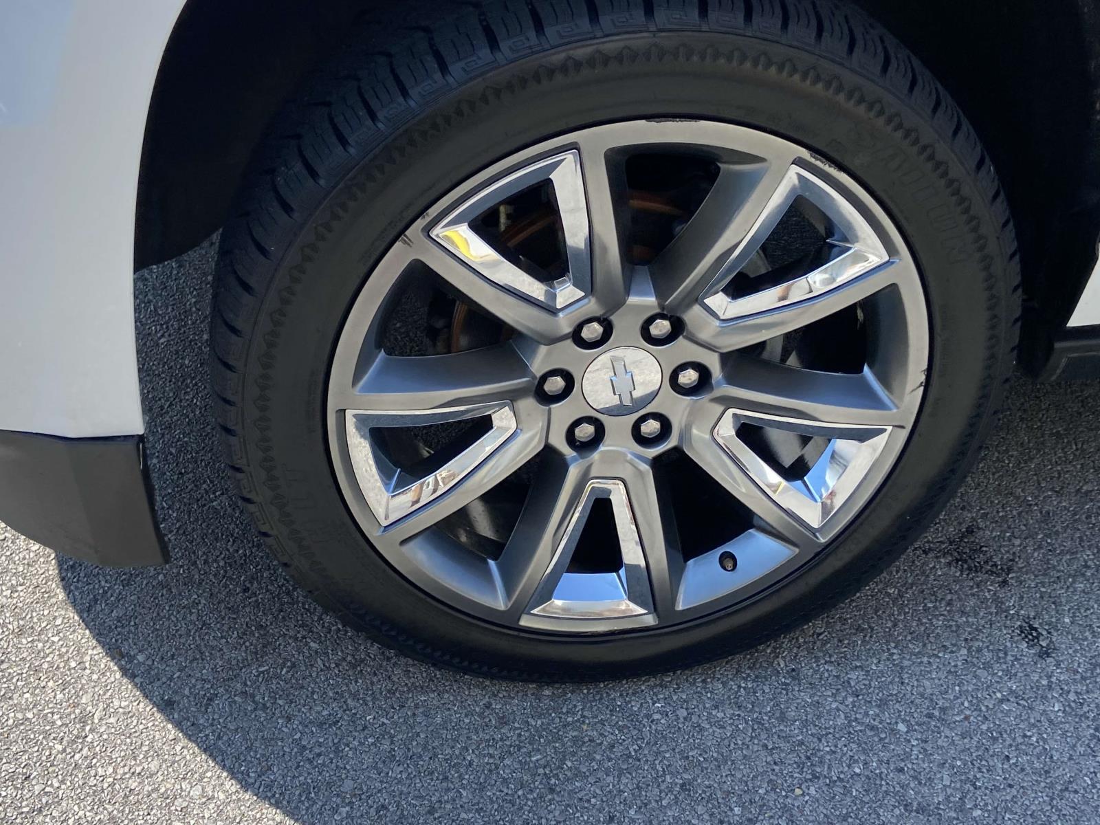 2018 Chevrolet Tahoe Premier photo 4