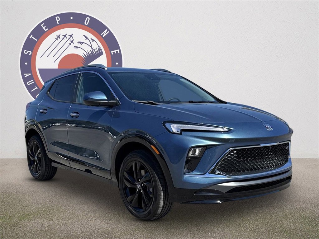 2025 Buick Encore Sport Touring photo 2