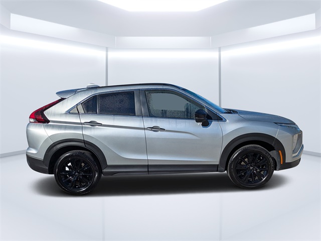 2024 Mitsubishi Eclipse Cross photo 2