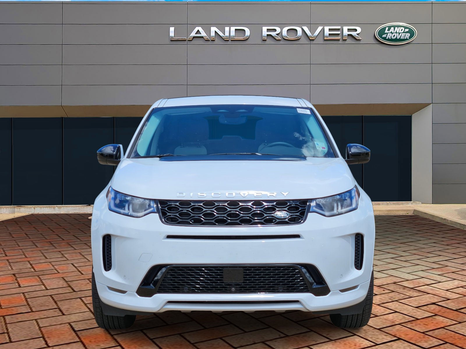 2025 Land Rover Discovery Sport S photo 2
