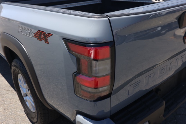 2023 Nissan Frontier PRO-4X photo 6