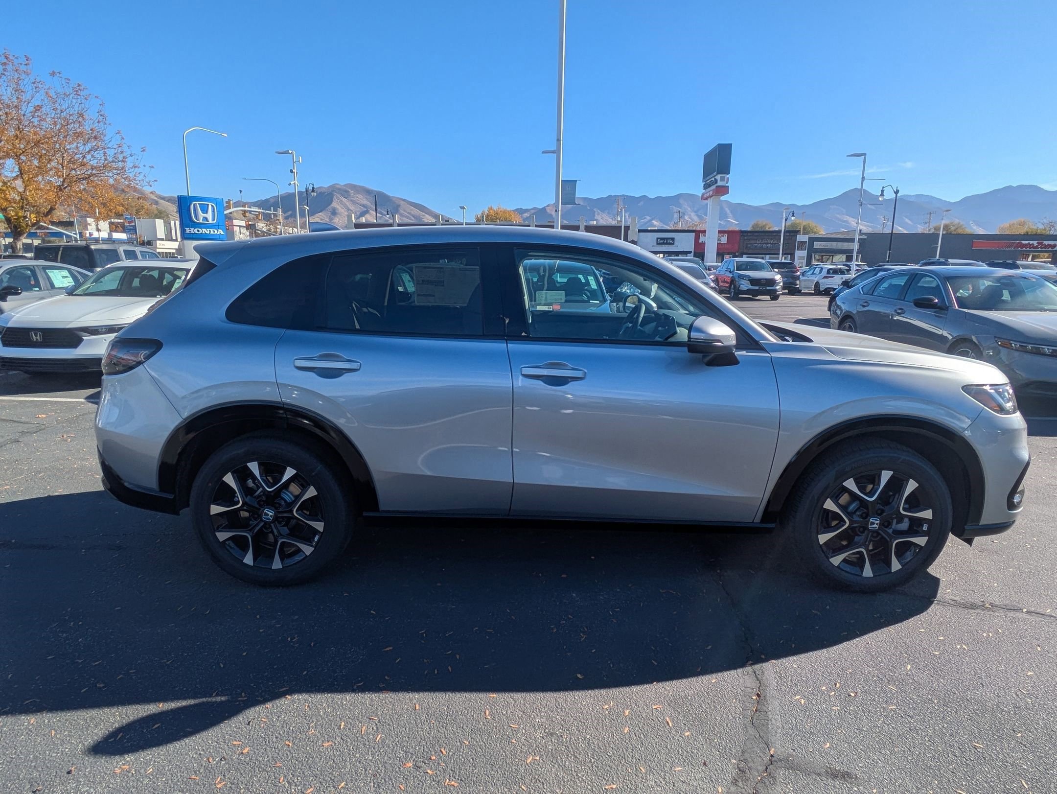 2026 Honda HR-V EX-L photo 2