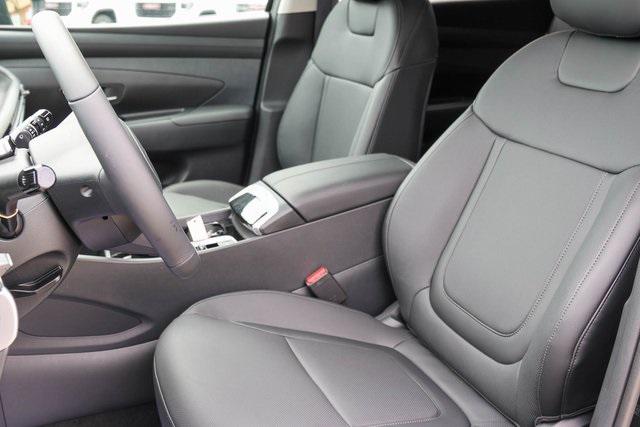 New 2025 Black Hyundai SEL Convenience FWD image 9