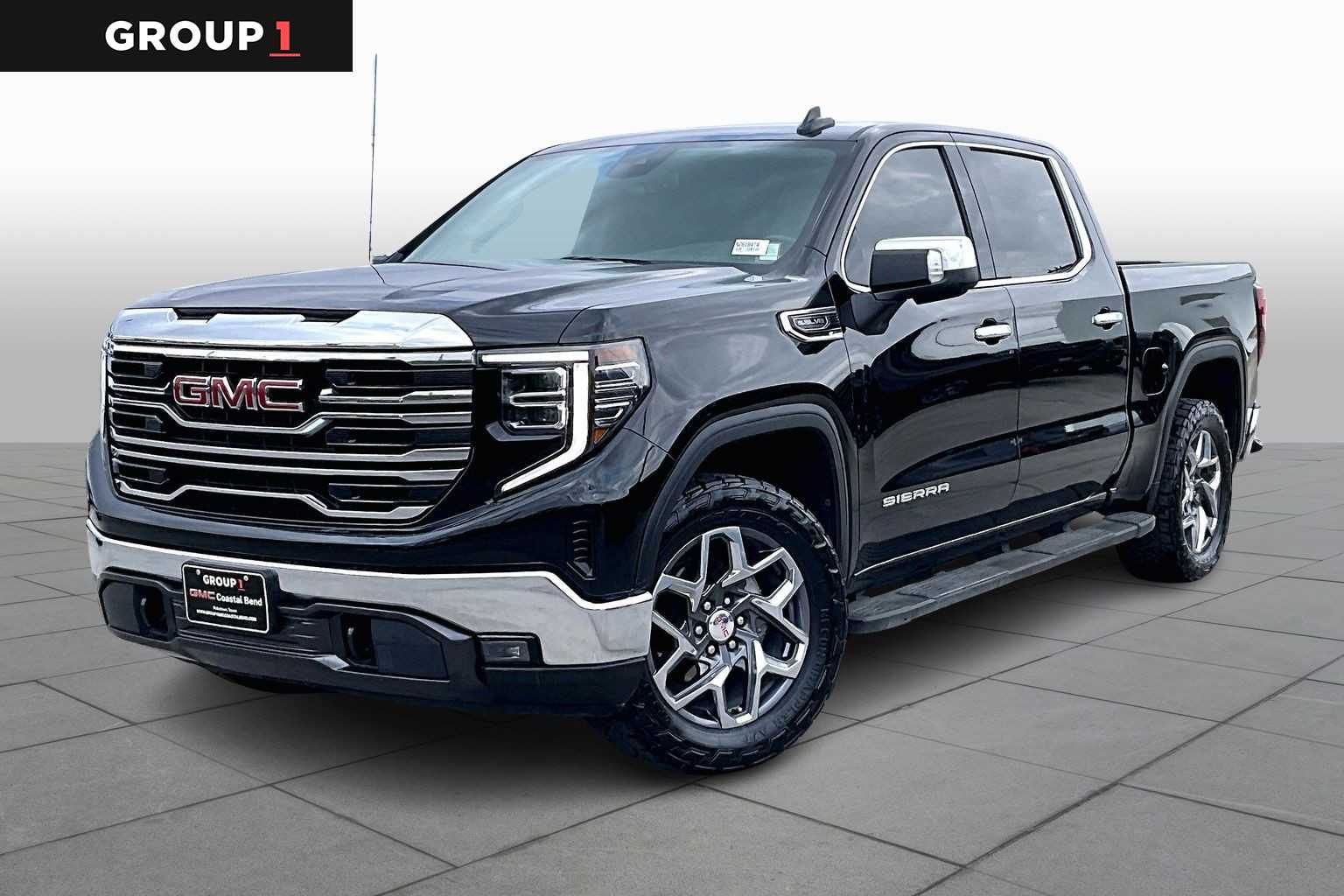 2022 GMC Sierra 1500 SLT's photo