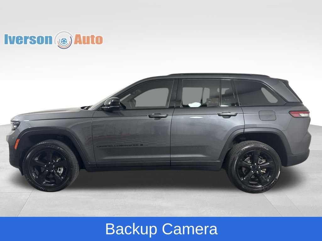 2023 Jeep Grand Cherokee Altitude photo 4