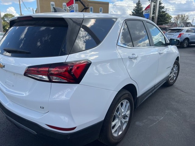 2024 Chevrolet Equinox LT photo 4
