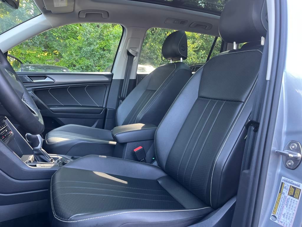 2022 Volkswagen Tiguan SE photo 6