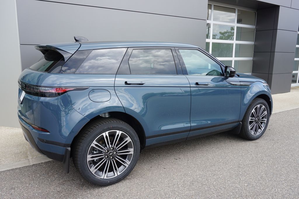 2026 Land Rover Range Rover Evoque S photo 4