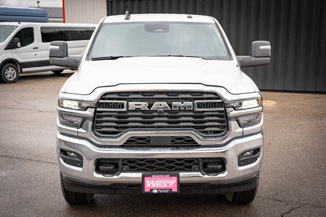 2025 Ram 3500 Tradesman photo 2