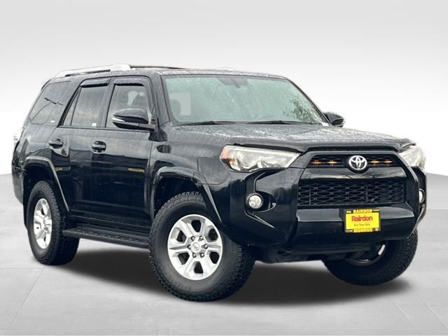 2017 Toyota 4Runner SR5 Premium's photo