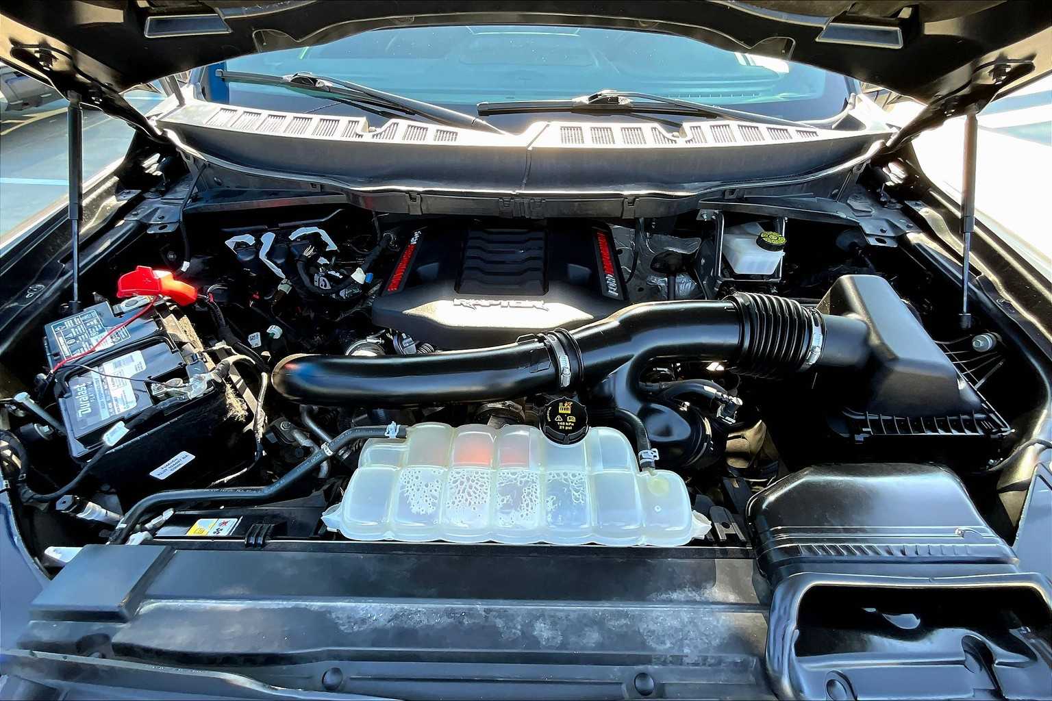 2021 Ford F-150 Raptor photo 29