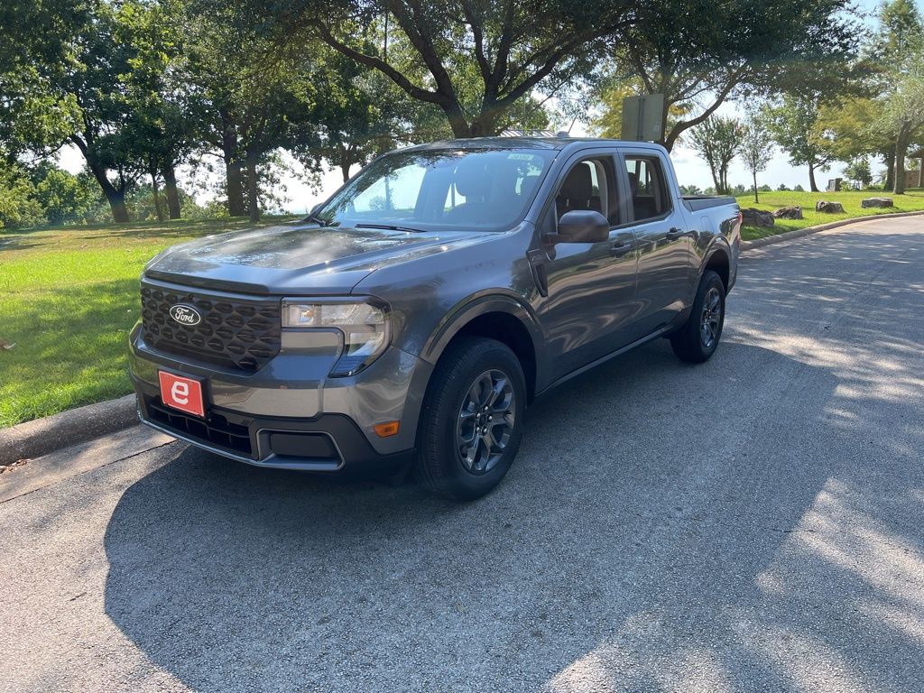 2025 Ford Maverick XLT photo 3