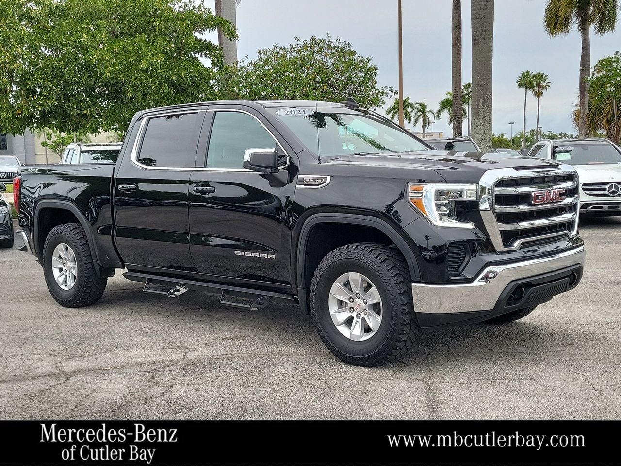 2021 GMC Sierra 1500 SLE's photo