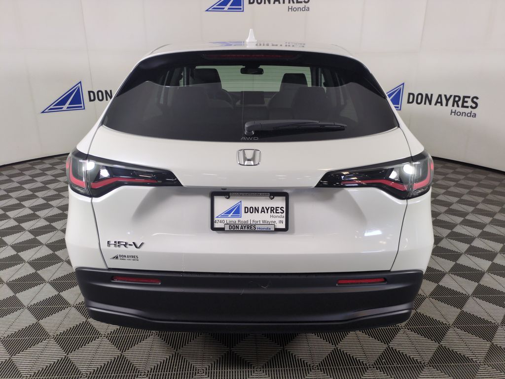 2026 Honda HR-V LX photo 3
