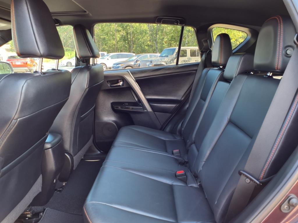2017 Toyota RAV4 SE photo 25