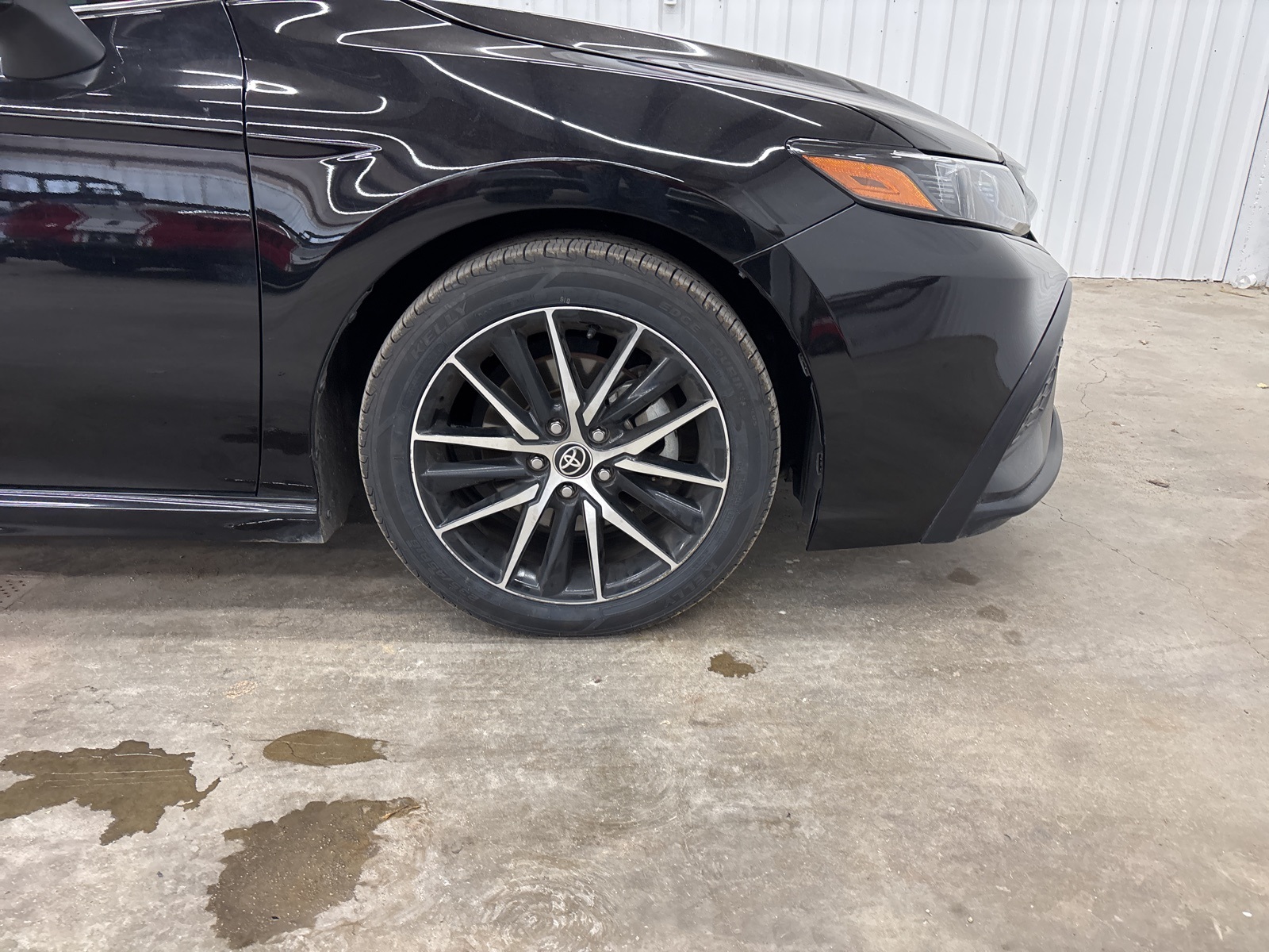 2022 Toyota Camry SE photo 22