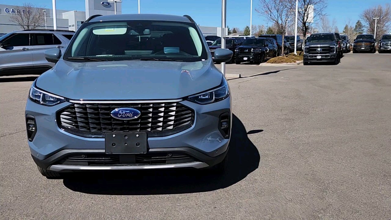 2025 Ford Escape Plug-In Hybrid photo 3