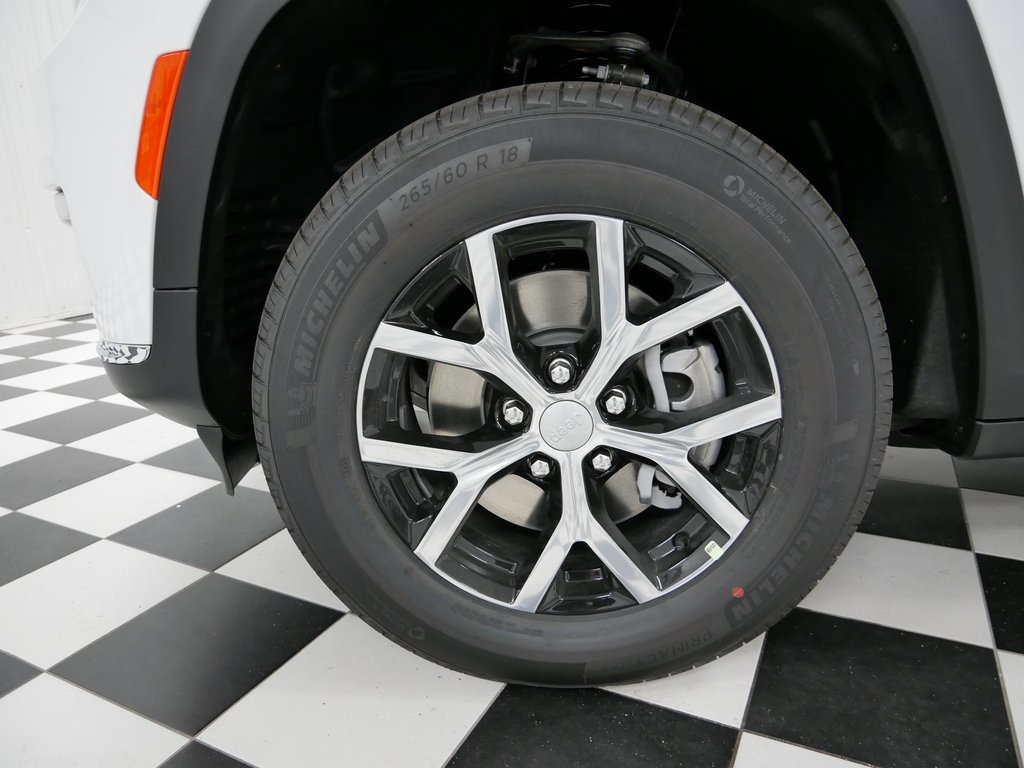 2025 Jeep Grand Cherokee Limited photo 5