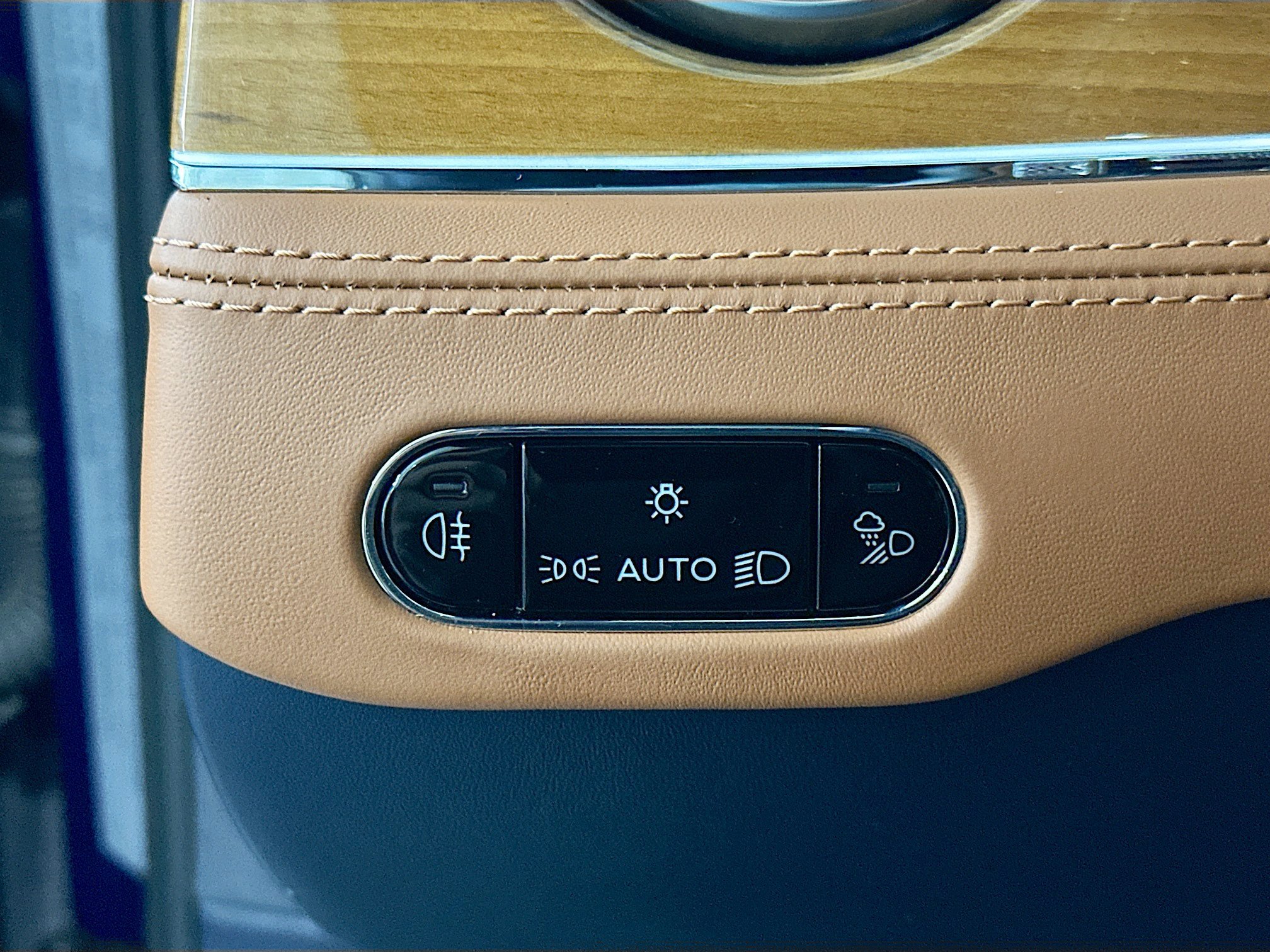 2022 Bentley Continental GT V8 photo 9