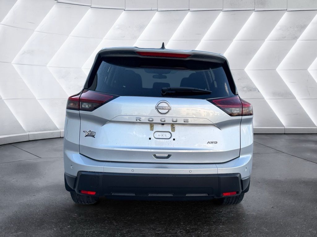 2025 Nissan Rogue S photo 3