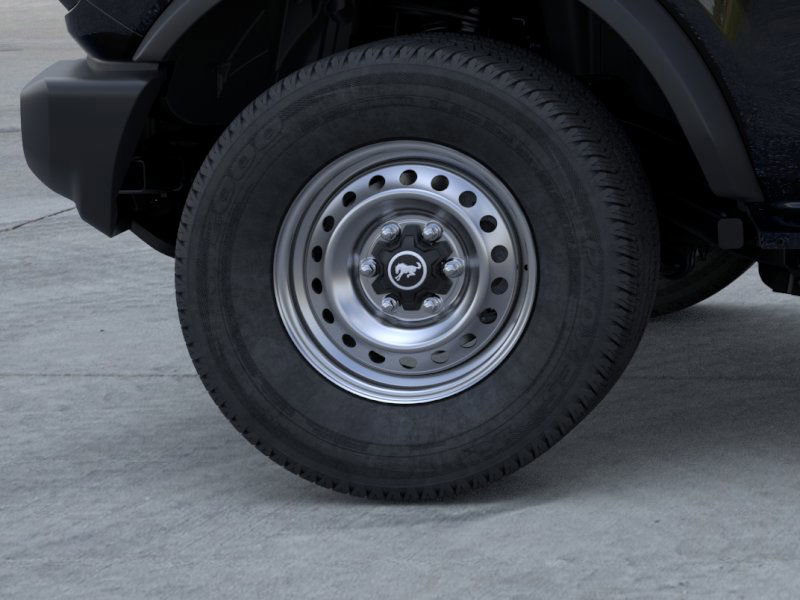 2025 Ford Bronco Base photo 6