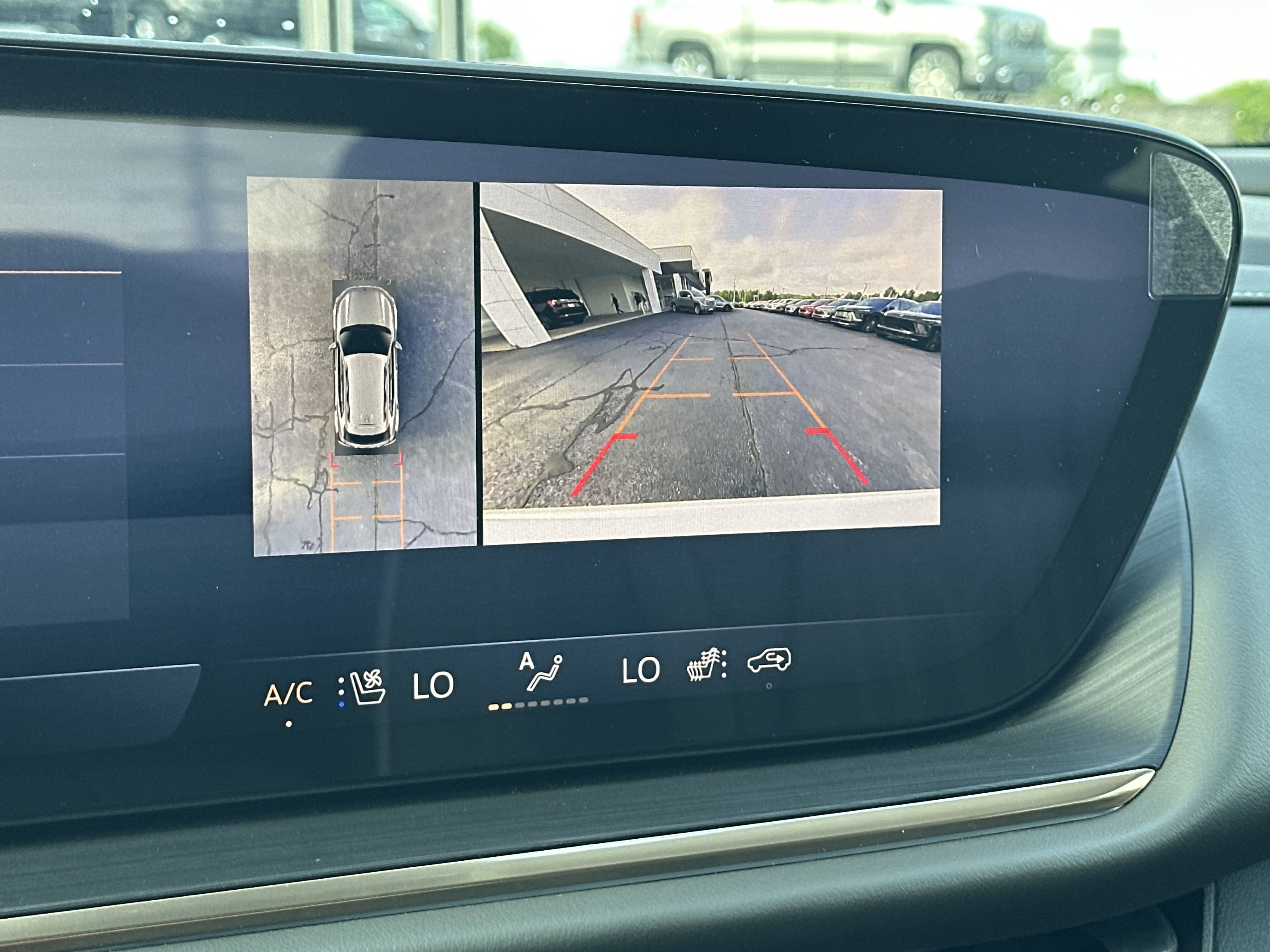 2025 Buick Envision Avenir photo 3