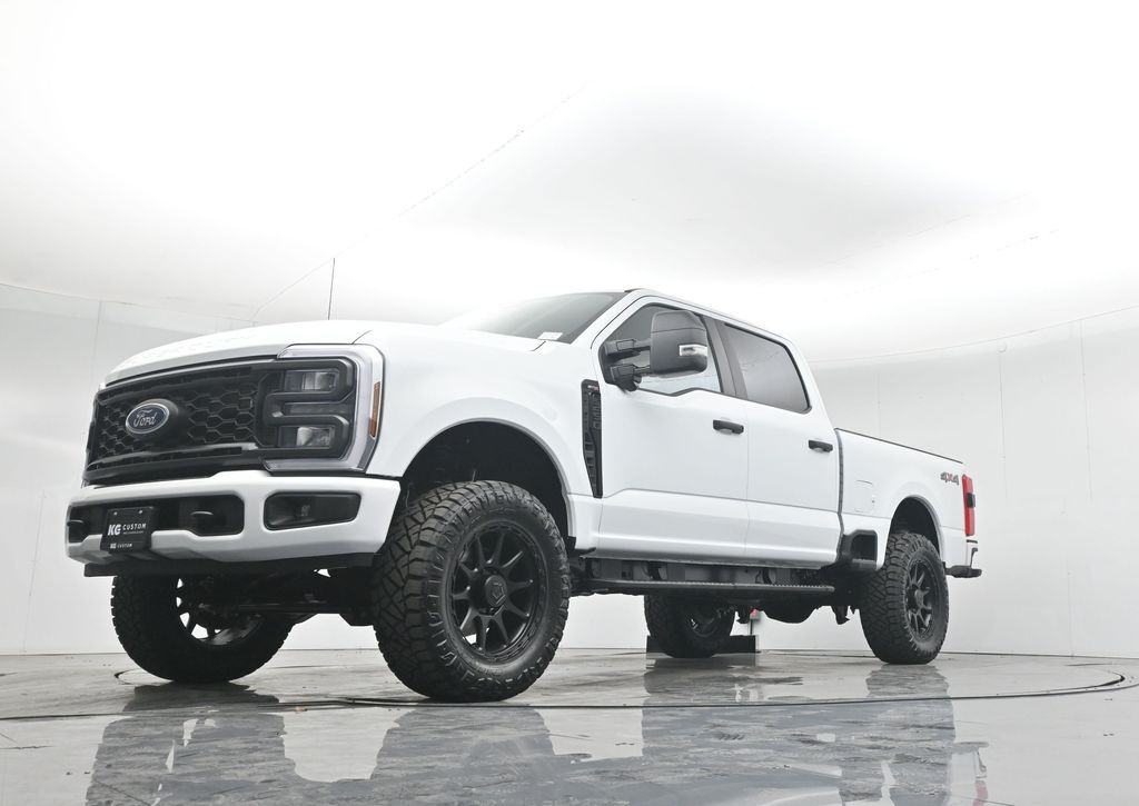 2025 Ford F-250 photo 39