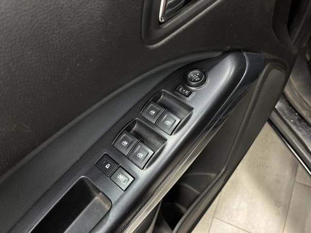 2015 Chevrolet Colorado Z71 photo 25