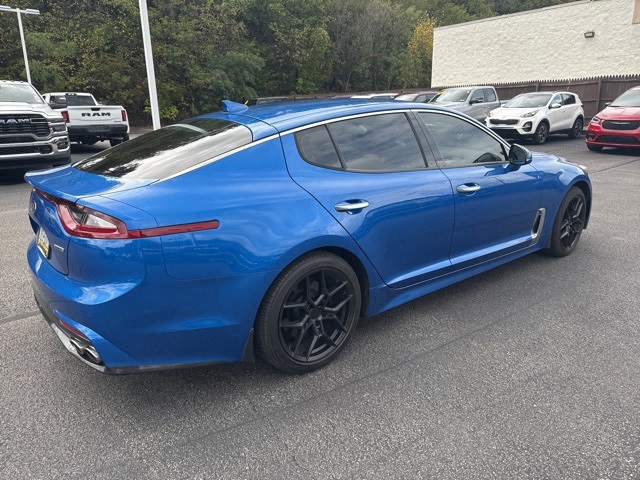 2018 Kia Stinger photo 3