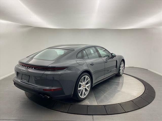 2025 Porsche Panamera 4 photo 8