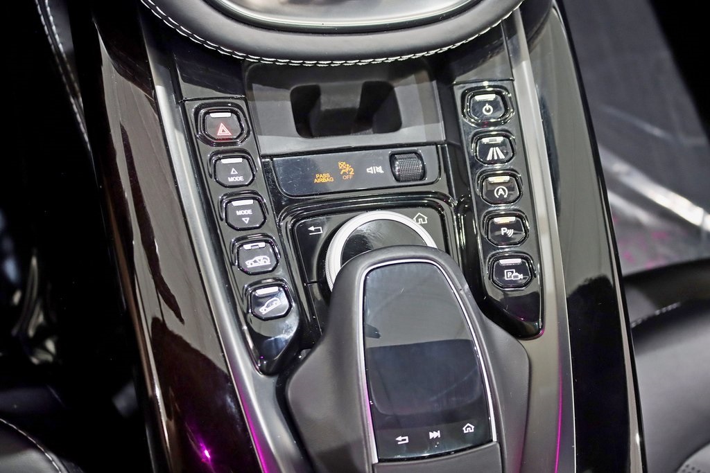 2022 Aston Martin DBX AM8 photo 27