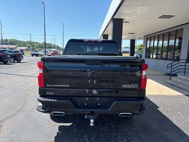 2021 Chevrolet Silverado 1500 High Country photo 3