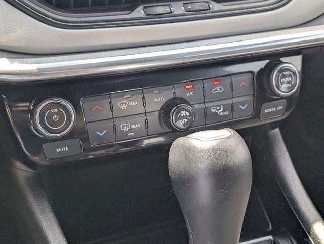 2023 Jeep Compass Limited photo 17