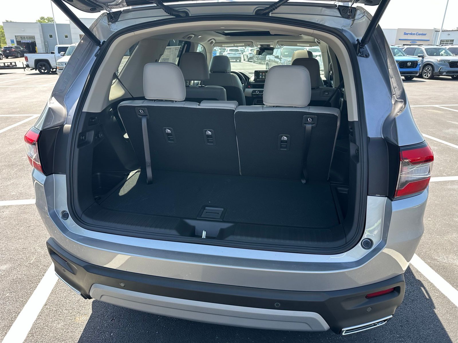 2025 Honda Pilot Touring photo 17