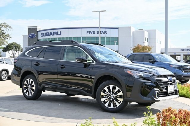 2025 Subaru Outback Limited's photo