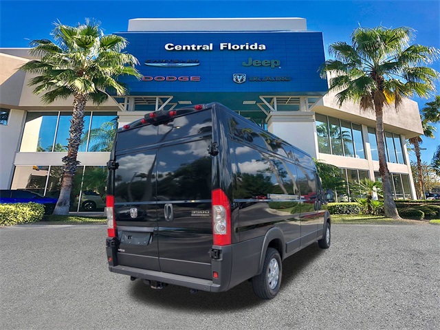 2025 Ram ProMaster 3500 photo 4