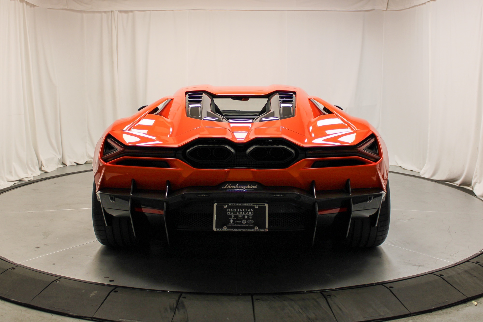 2025 Lamborghini Revuelto photo 4