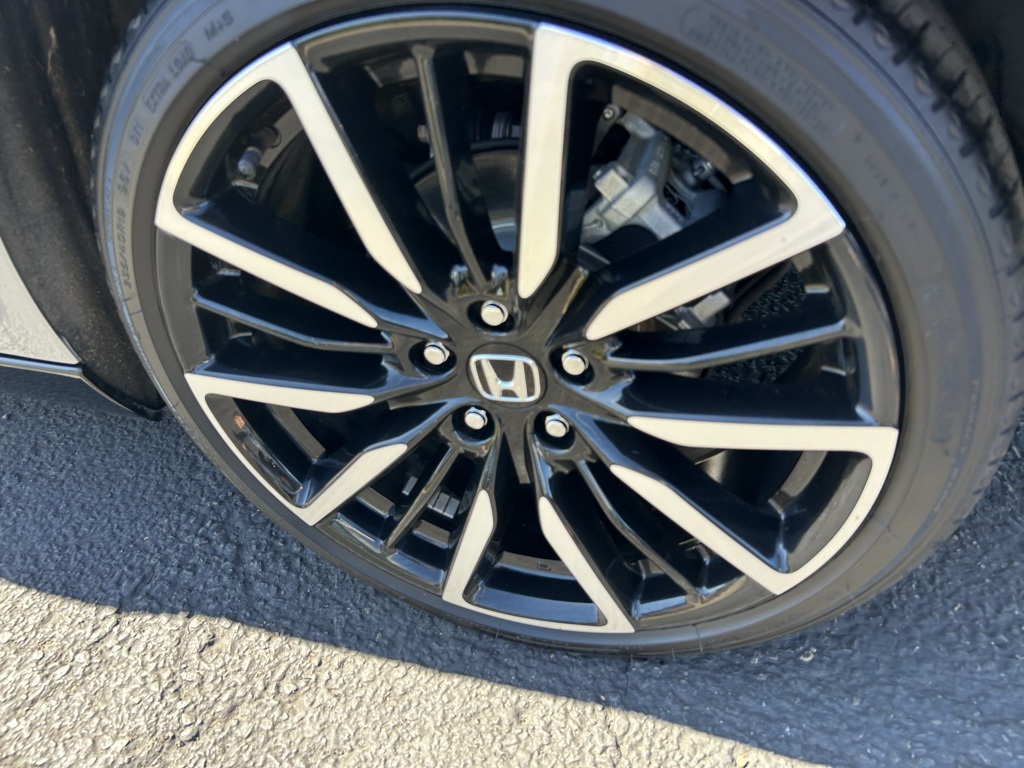 2023 Honda Accord Hybrid Touring photo 7